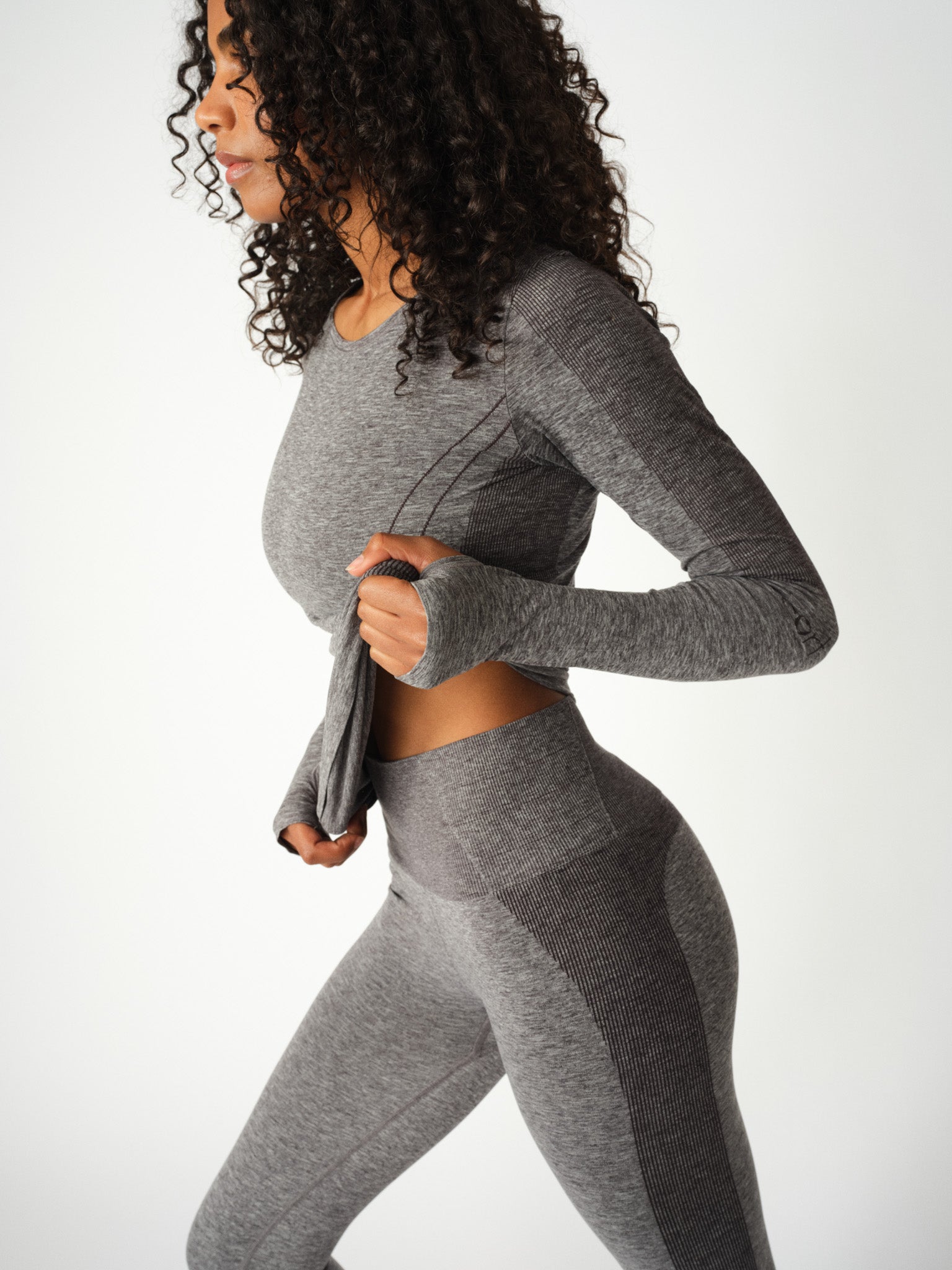 Modelshot / Grey Melange / Detail